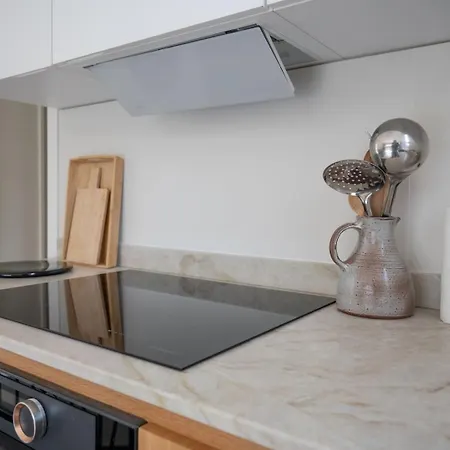 Pensión Guestready - Spacious Comfort With Sunny Garden Niza