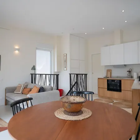 Pensión Guestready - Spacious Comfort With Sunny Garden Niza
