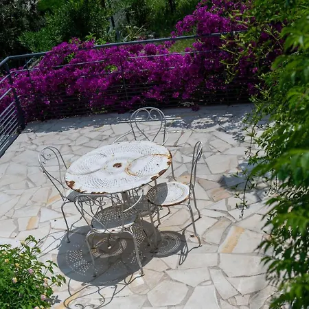 Guestready - Spacious Comfort With Sunny Garden